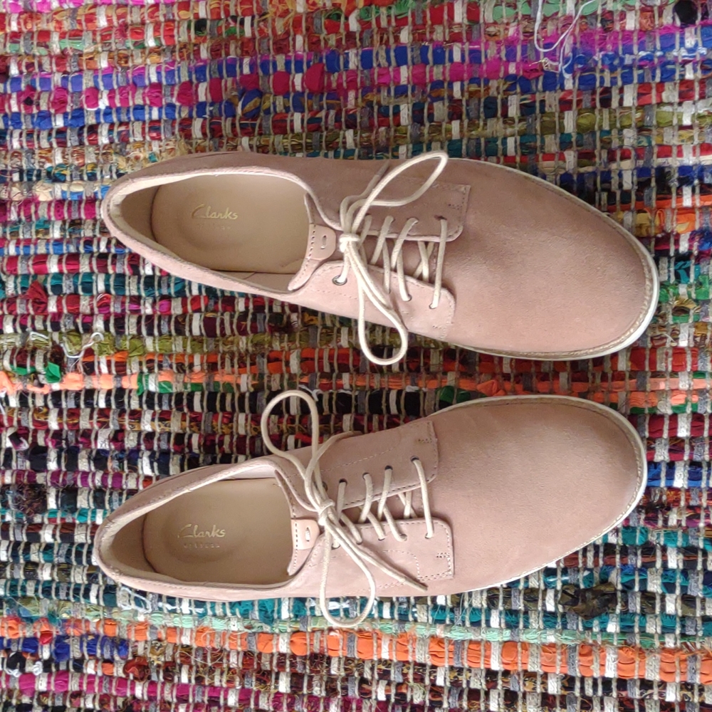 Clarks Artisan Shade beige tennis shoes